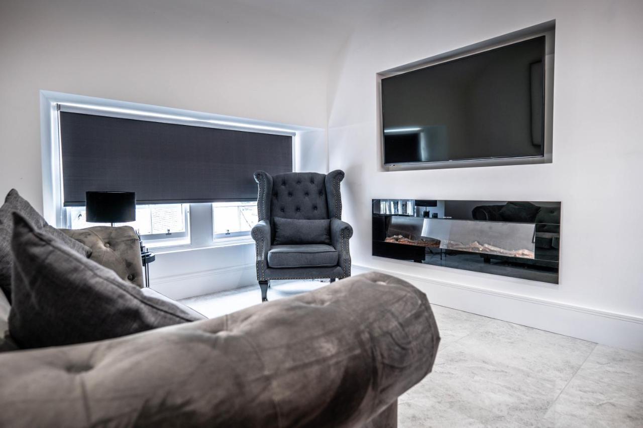 Luxury Royal Mile Boutique 2Bedroom Apartment เอดินบะระ ภายนอก รูปภาพ