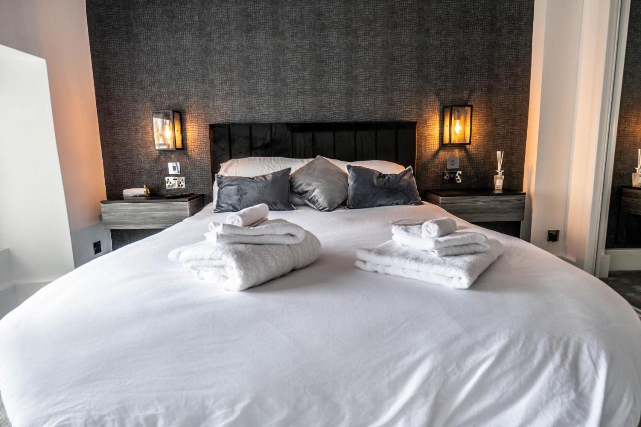 Luxury Royal Mile Boutique 2Bedroom Apartment เอดินบะระ ภายนอก รูปภาพ